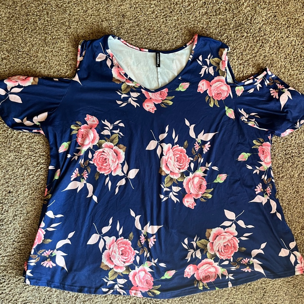 Lot of 3 plus size shirts that fit like a Lane Bryant 3x or 26-28